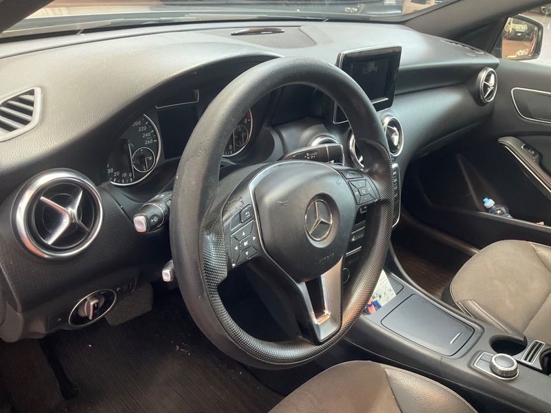 Mercedes-Benz A-Klasse A 180 BlueEfficiency Style 2014 – снимка 26