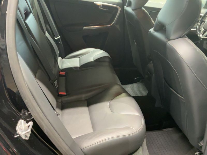 Volvo XC60 2.4 D4 Summum AWD 2014 – снимка 19