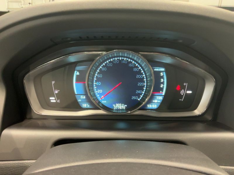 Volvo XC60 2.4 D4 Summum AWD 2014 – снимка 18