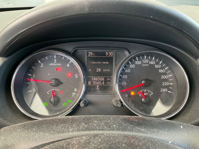 Nissan Qashqai+2 2.0 dCi Acenta 2011 – снимка 4