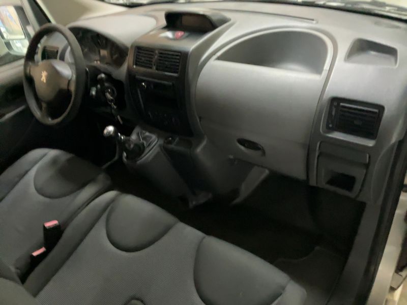 Peugeot Expert 2.0 HDi Expert Fourgon L1H1 Pack CD Clim 2009 – снимка 17