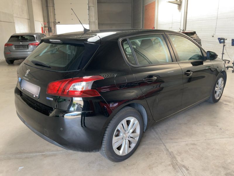 Peugeot 308 1.2 e-THP Active 2016 – снимка 8