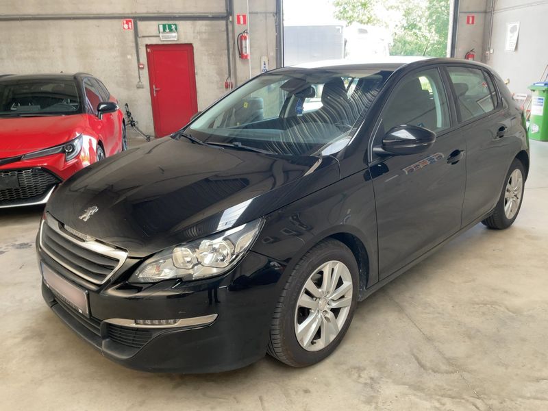 Peugeot 308 1.2 e-THP Active 2016 – снимка 1