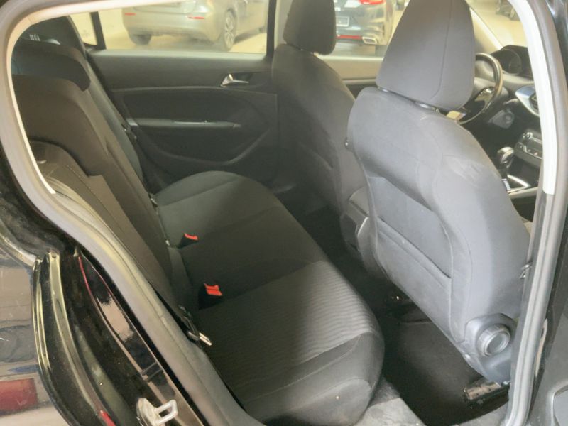 Peugeot 308 1.2 e-THP Active 2016 – снимка 19