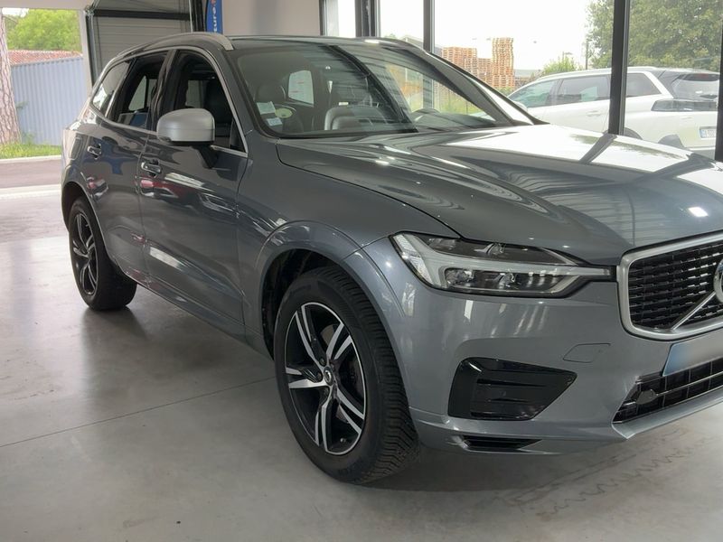 Volvo XC60 2.0 D4 R Design AWD 2018 – снимка 12