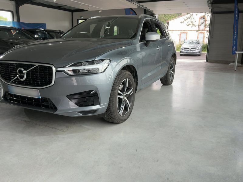 Volvo XC60 2.0 D4 R Design AWD 2018 – снимка 2