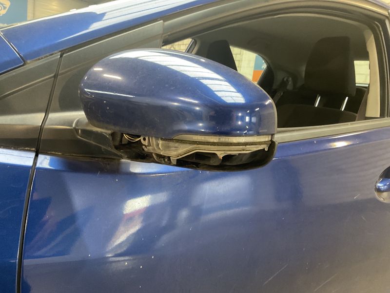 Honda Civic 1.4 Executive 2012 – снимка 28