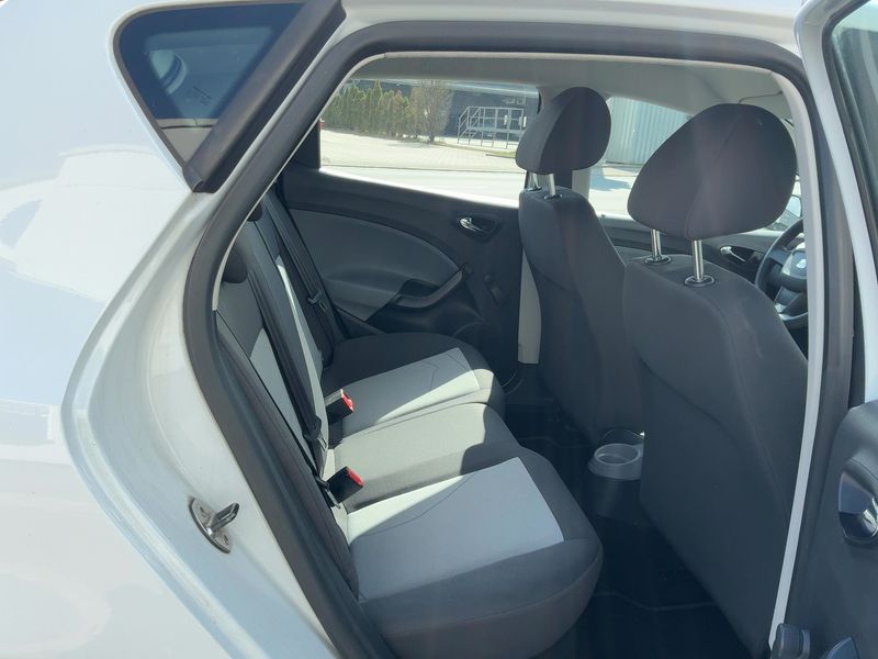 Seat Ibiza 1.4 Reference Salsa 2013 – снимка 20