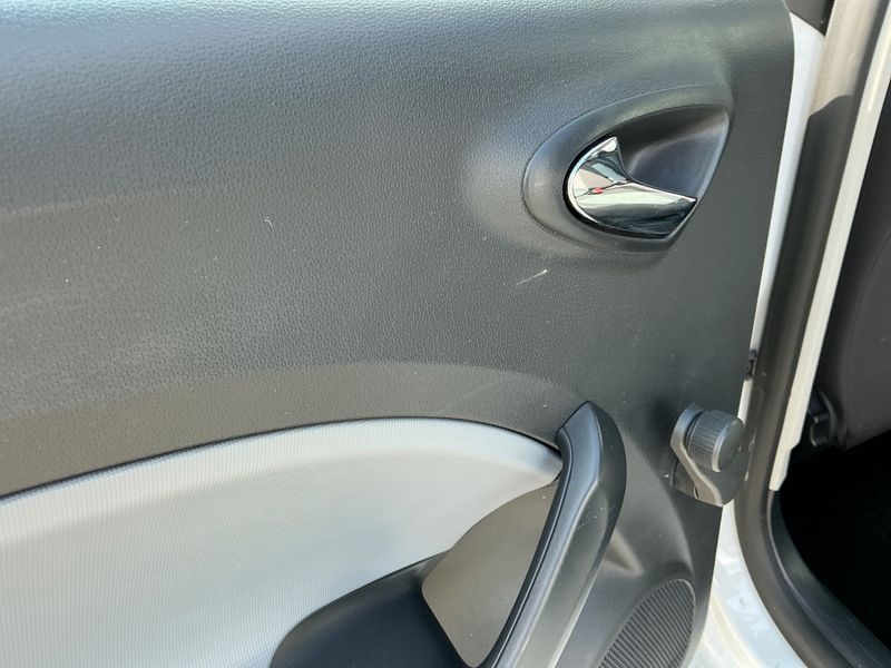Seat Ibiza 1.4 Reference Salsa 2013 – снимка 32