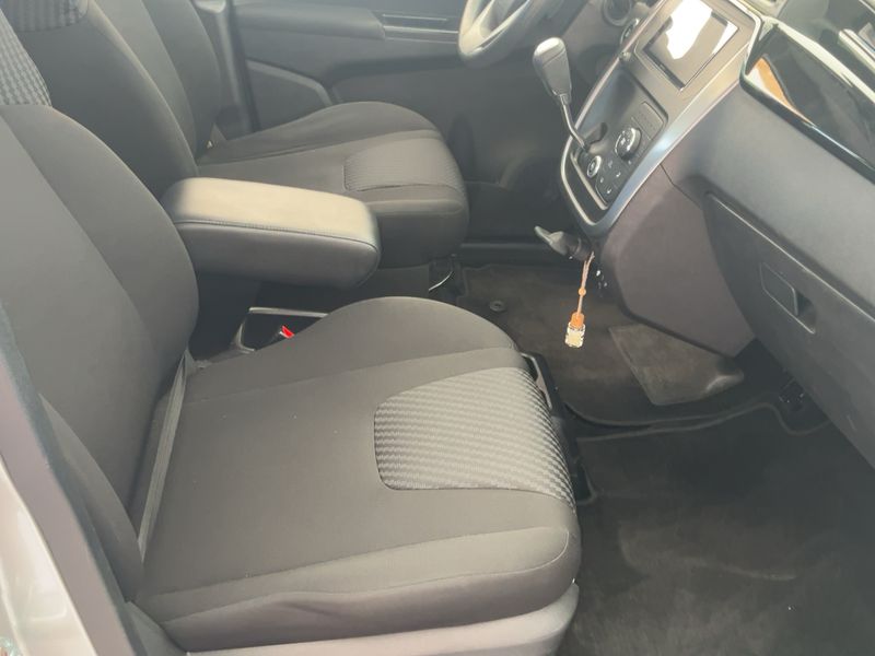 Mahindra KUV 100 1.2 K8 2023 – снимка 16