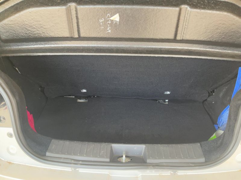 Mahindra KUV 100 1.2 K8 2023 – снимка 15