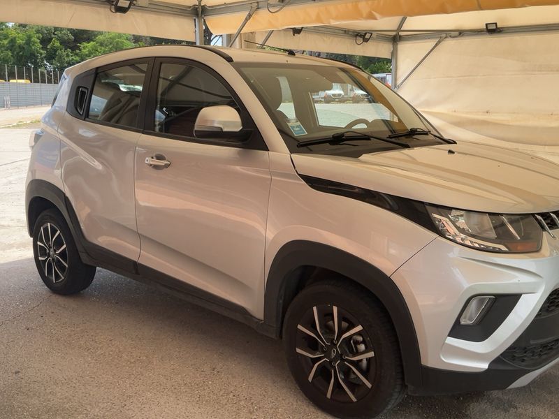 Mahindra KUV 100 1.2 K8 2023 – снимка 12