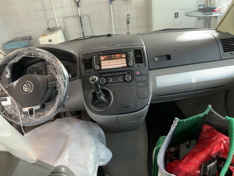 Volkswagen T5 California 2.0 TDI Comfortline Aufstelldach 2010 – снимка 18