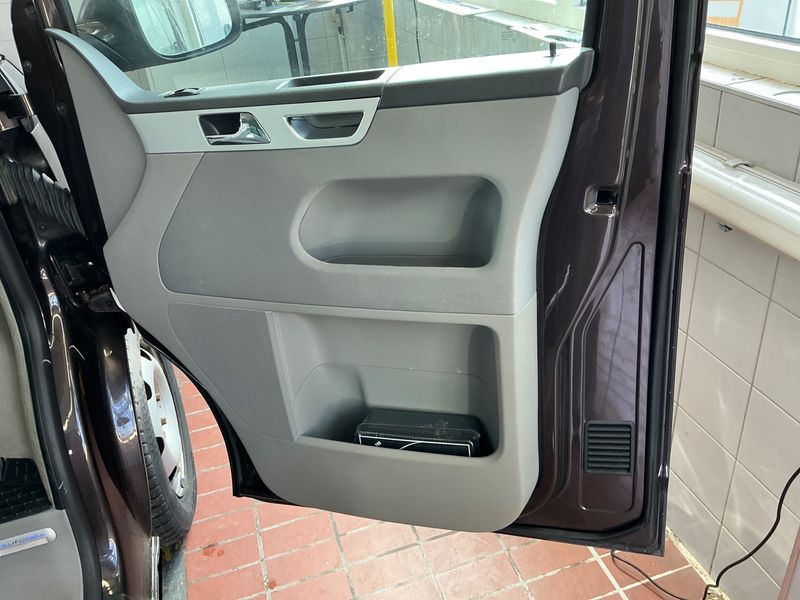 Volkswagen T5 California 2.0 TDI Comfortline Aufstelldach 2010 – снимка 35