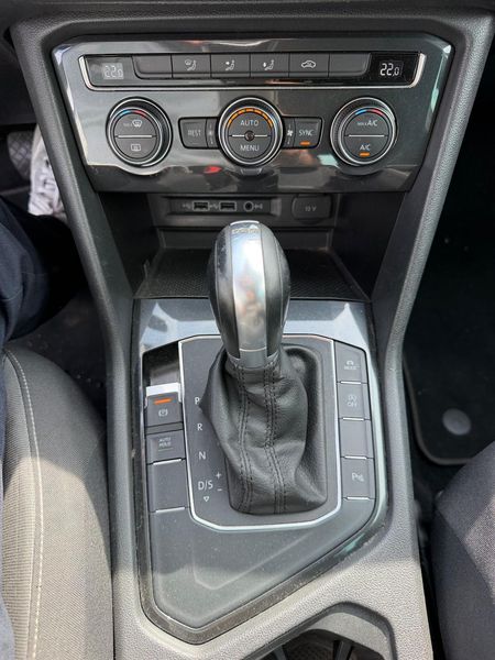 Volkswagen Tiguan 2.0 TDI Business BlueMotion Tech 2018 – снимка 22