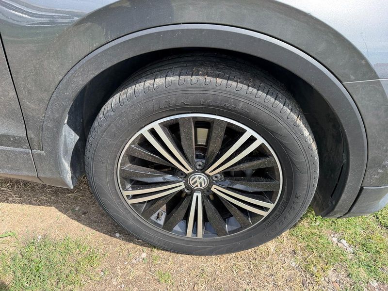 Volkswagen Tiguan 2.0 TDI Business BlueMotion Tech 2018 – снимка 29
