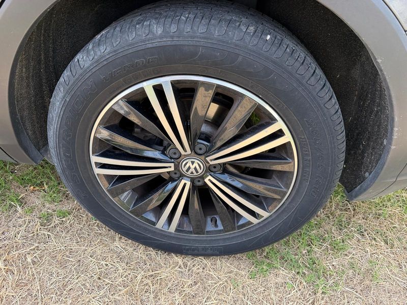 Volkswagen Tiguan 2.0 TDI Business BlueMotion Tech 2018 – снимка 28