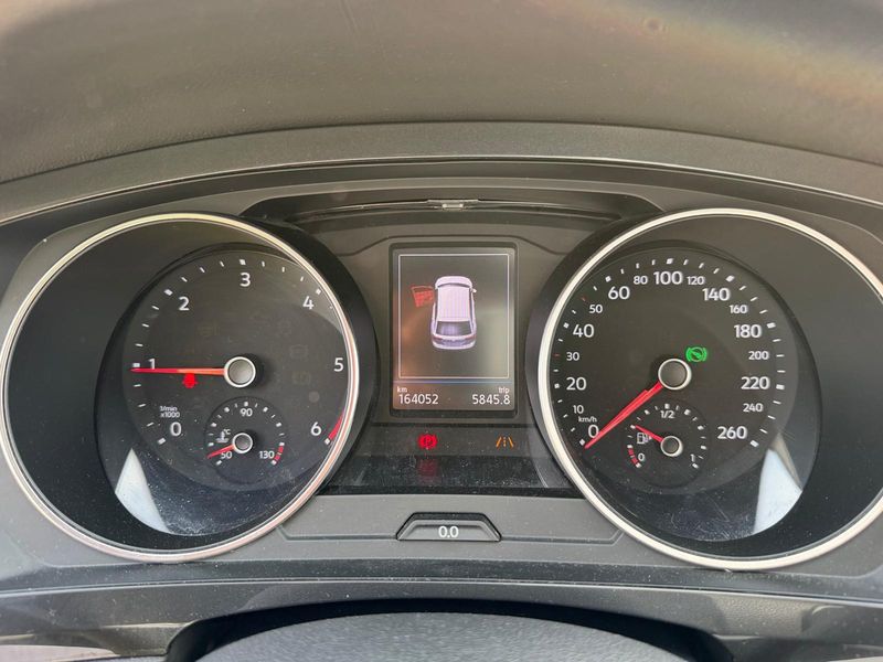 Volkswagen Tiguan 2.0 TDI Business BlueMotion Tech 2018 – снимка 21