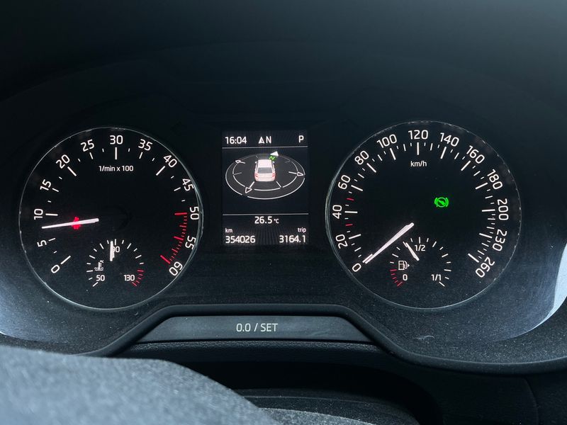Skoda Octavia 2.0 TDI Elegance 2014 – снимка 4