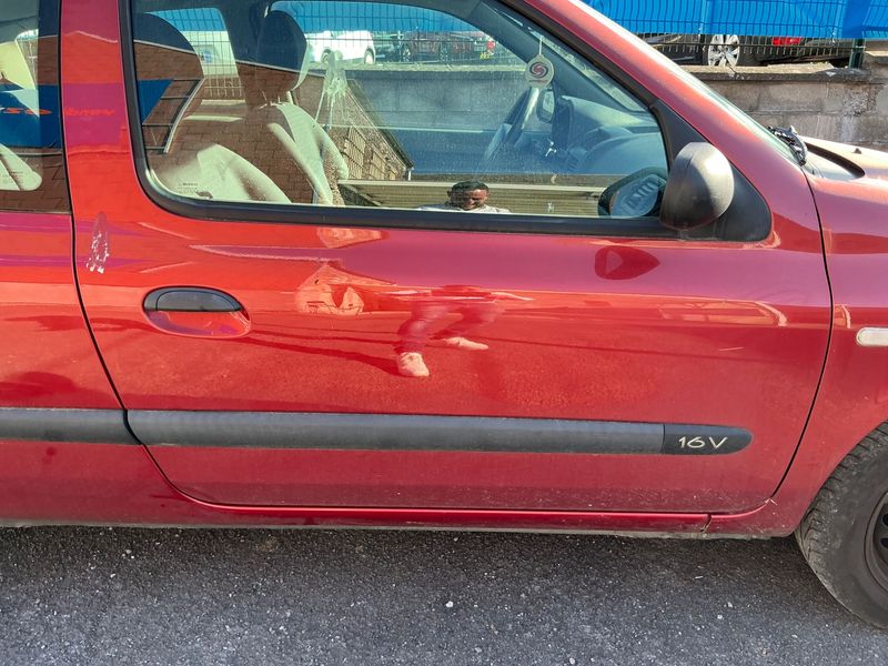Renault Clio 1.2 Emotion 2004 – снимка 9