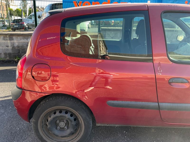 Renault Clio 1.2 Emotion 2004 – снимка 8