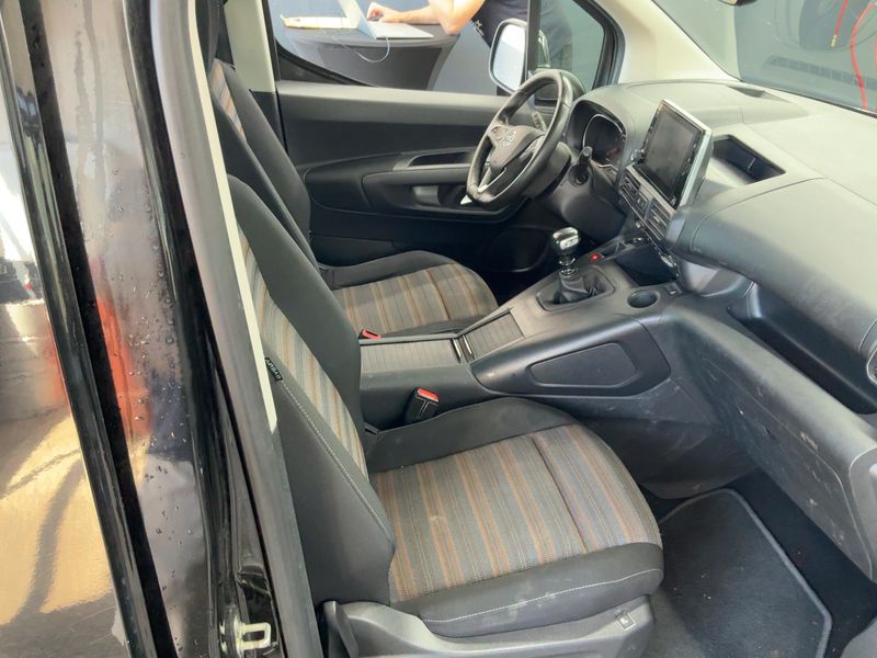 Opel Combo Life 1.2 Turbo INNOVATION 2018 – снимка 17