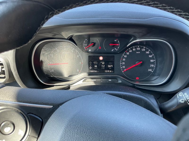 Opel Combo Life 1.2 Turbo INNOVATION 2018 – снимка 19