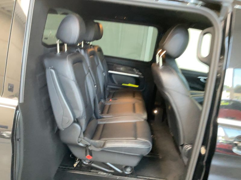 Mercedes-Benz V-Klasse V 250 d AVANTGARDE extralang 2022 – снимка 19