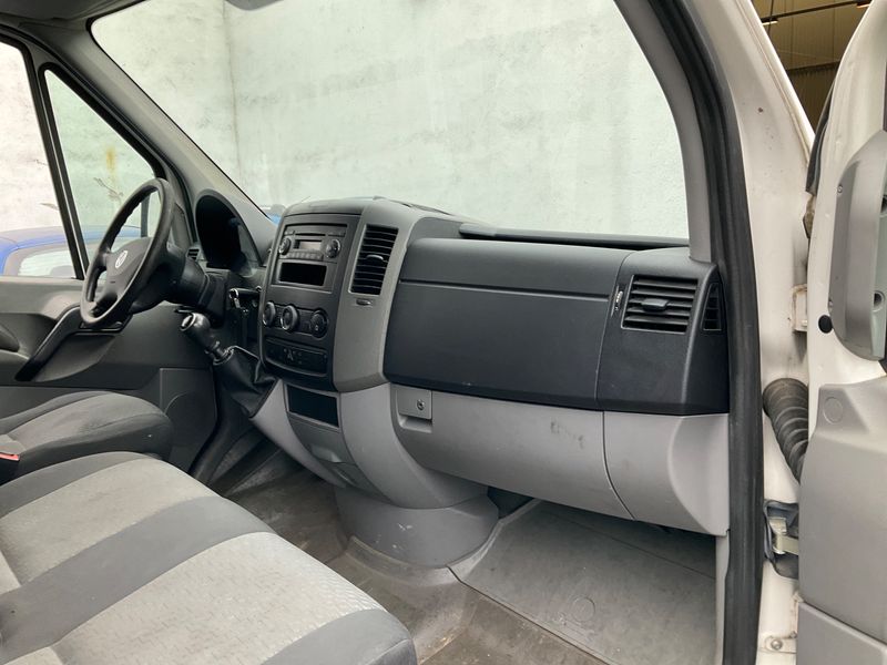 Volkswagen Crafter 2.0 TDI Kasten 35 langer Radstand mit Hochdach 2012 – снимка 41