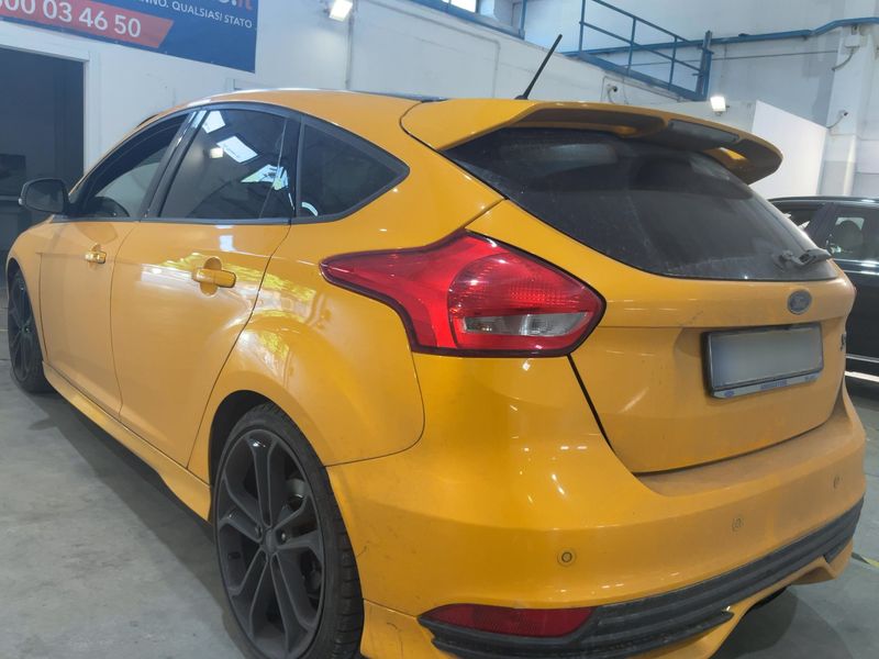 Ford Focus 2.0 EcoBoost ST 2017 – снимка 6