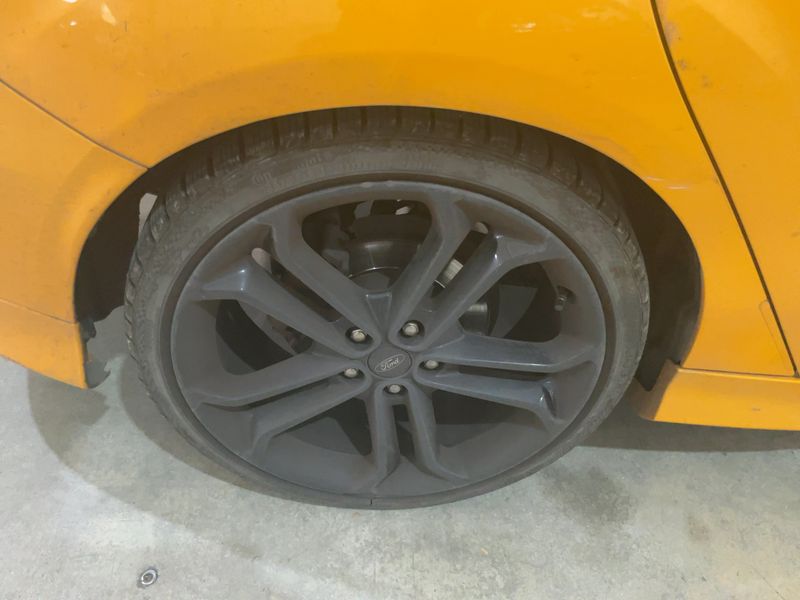 Ford Focus 2.0 EcoBoost ST 2017 – снимка 9