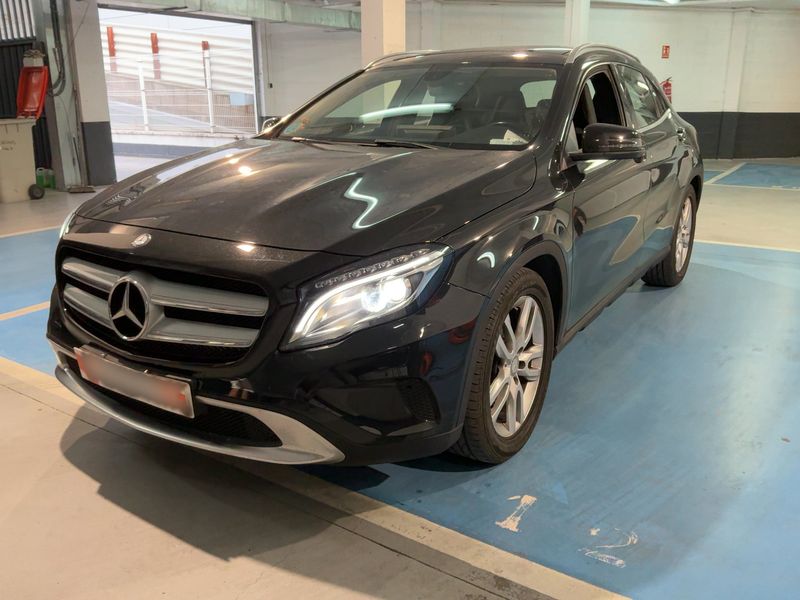 Mercedes-Benz GLA-Klasse GLA 200 d Urban 2015 – снимка 1