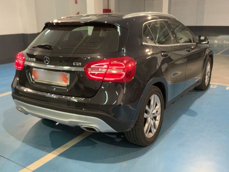 Mercedes-Benz GLA-Klasse GLA 200 d Urban 2015 – снимка 8