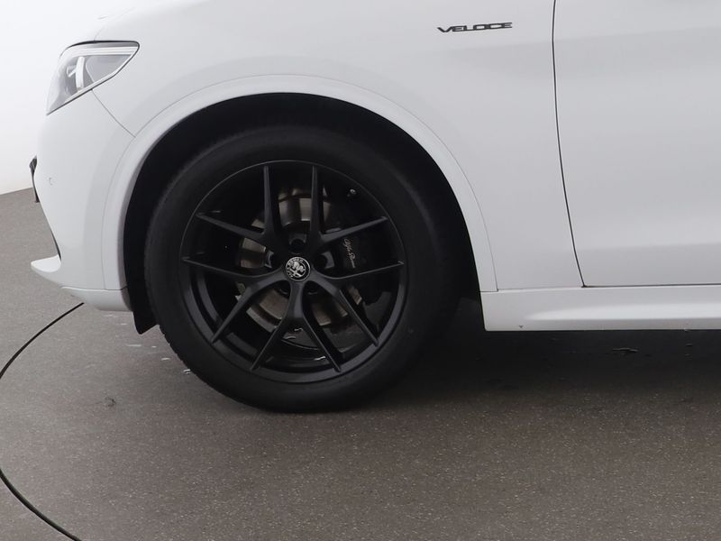 Alfa Romeo Stelvio 2.2 JTDM Veloce Q4 2021 – снимка 3