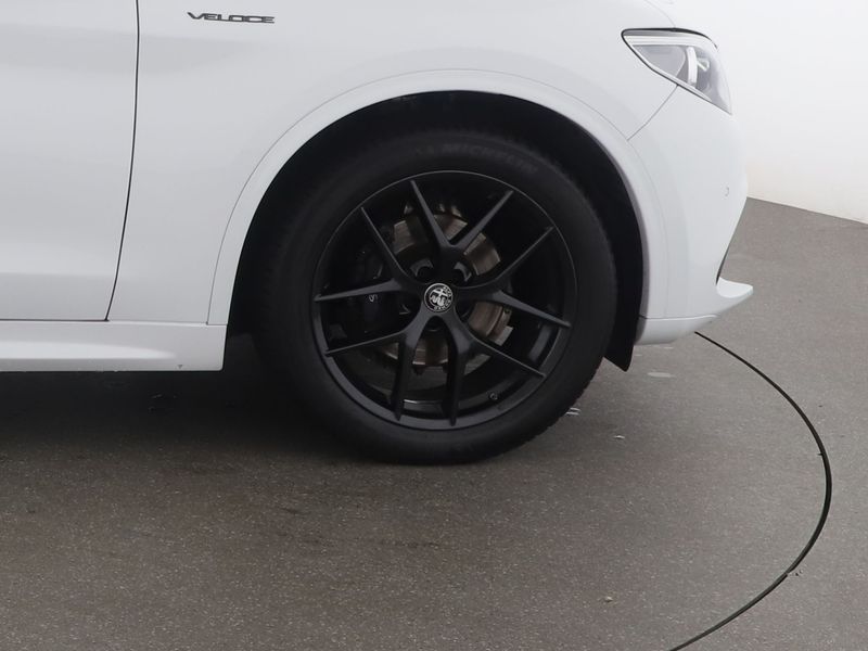 Alfa Romeo Stelvio 2.2 JTDM Veloce Q4 2021 – снимка 11