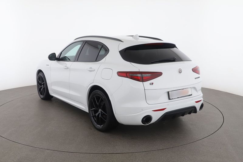Alfa Romeo Stelvio 2.2 JTDM Veloce Q4 2021 – снимка 6