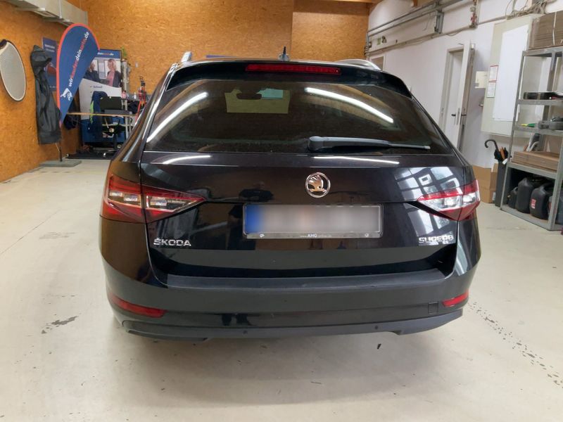 Skoda Superb 2.0 TDI Style 2016 – снимка 7