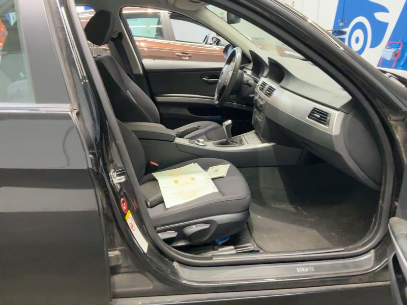 BMW 3er 320i 2006 – снимка 16