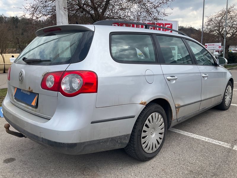 Volkswagen Passat 2.0 TDI Trendline 2009 – снимка 2