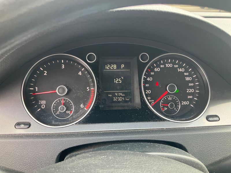 Volkswagen Passat 2.0 TDI Trendline 2009 – снимка 4