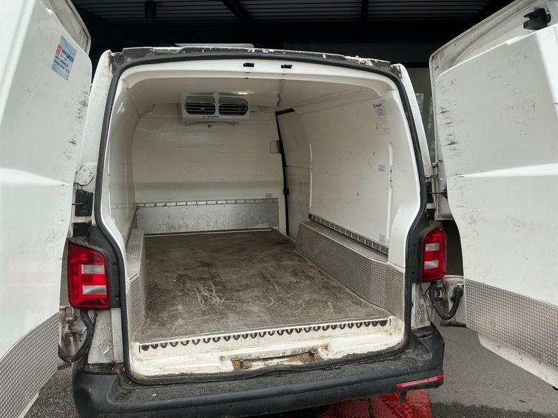 Volkswagen T6 Transporter 2.0 TDI Kasten EcoProfi lang 2018 – снимка 35