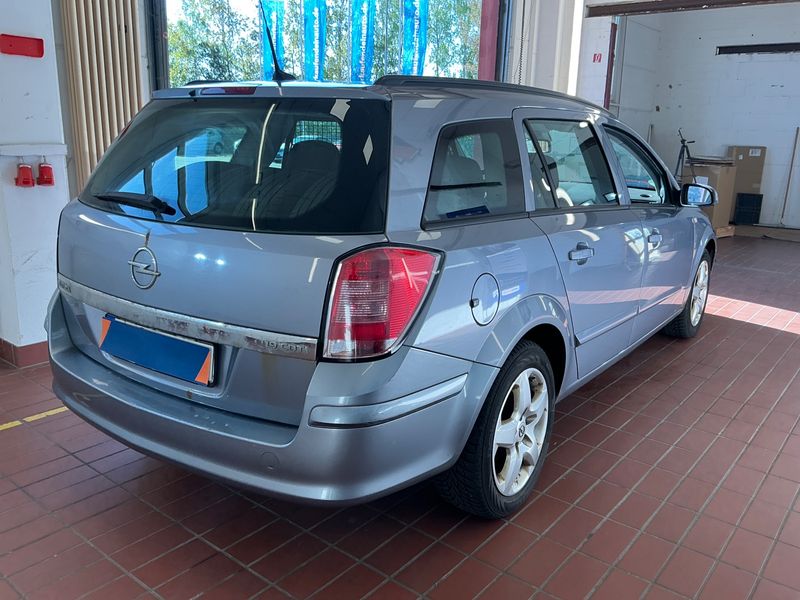Opel Astra 1.9 CDTI Edition 2007 – снимка 2