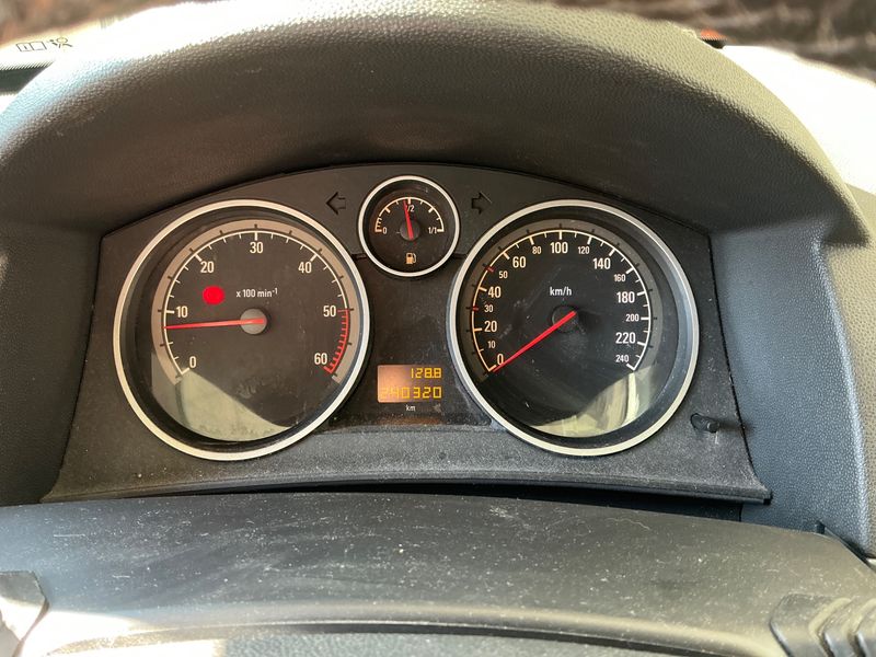 Opel Astra 1.9 CDTI Edition 2007 – снимка 4