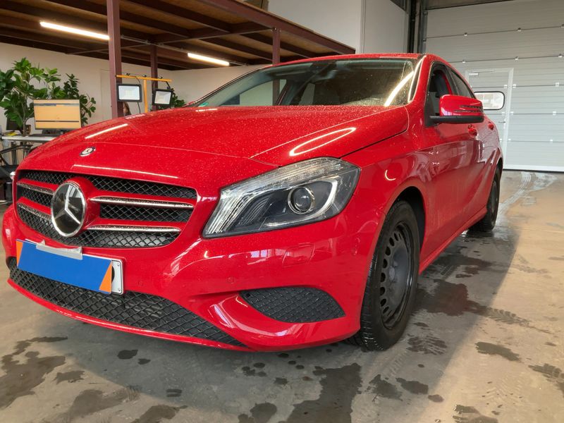 Mercedes-Benz A-Klasse A 180 BlueEfficiency Style 2013 – снимка 1