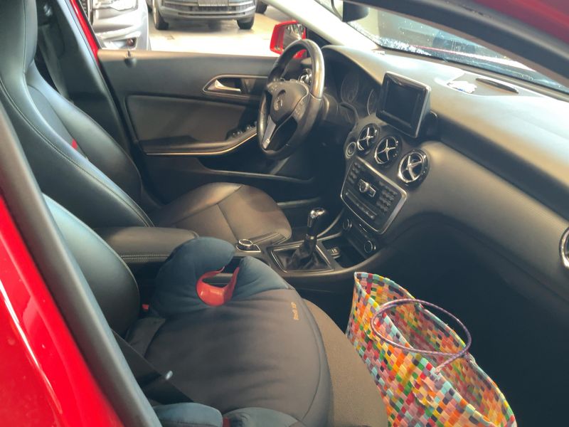 Mercedes-Benz A-Klasse A 180 BlueEfficiency Style 2013 – снимка 17