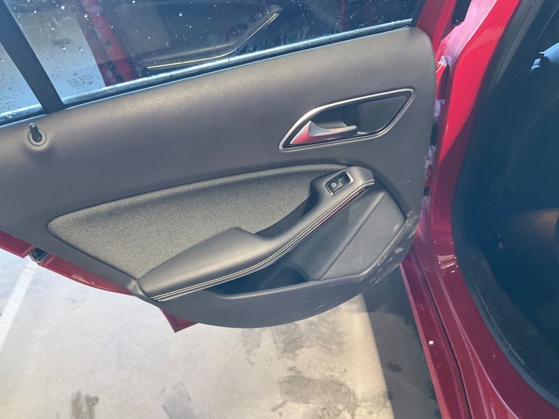 Mercedes-Benz A-Klasse A 180 BlueEfficiency Style 2013 – снимка 31