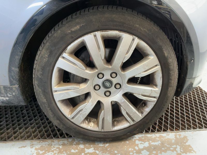 Land Rover Discovery 5 3.0 SDV6 Landmark Edition 2019 – снимка 11