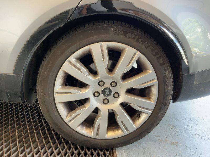 Land Rover Discovery 5 3.0 SDV6 Landmark Edition 2019 – снимка 5