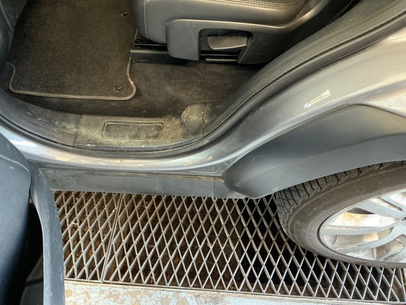 Land Rover Discovery 5 3.0 SDV6 Landmark Edition 2019 – снимка 32
