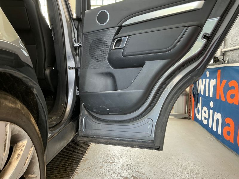 Land Rover Discovery 5 3.0 SDV6 Landmark Edition 2019 – снимка 27